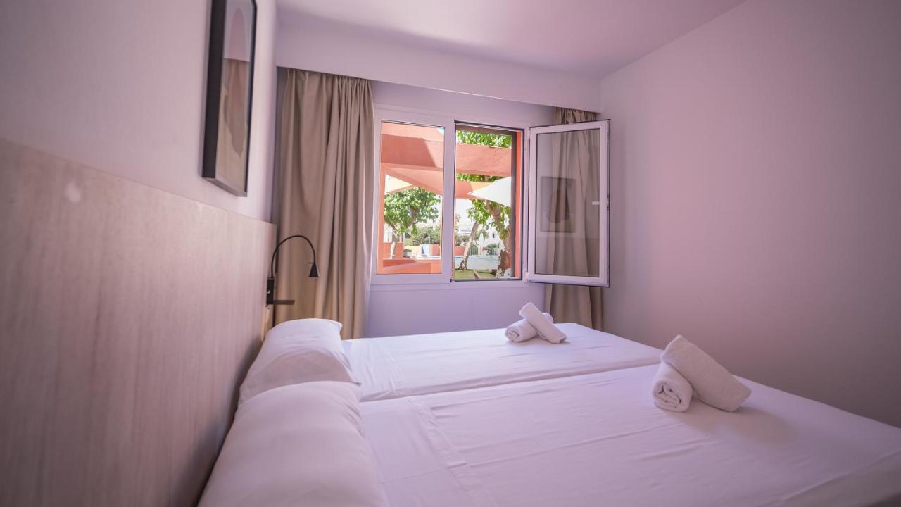 Sant Joan Apartaments - Adults Only كالا إن بلانيس المظهر الخارجي الصورة