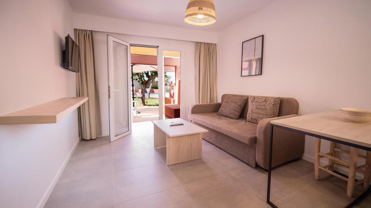 Sant Joan Apartaments - Adults Only كالا إن بلانيس المظهر الخارجي الصورة